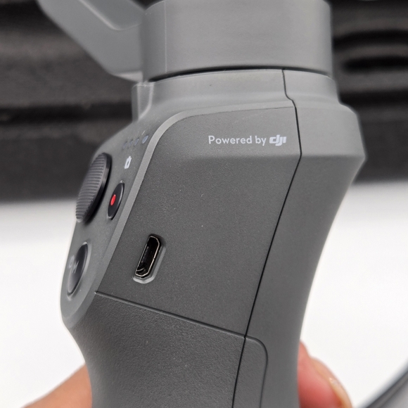 DJI Osmo Mobile 2 3-Axis Handheld Gimbal Stabilizer - Picture 13 of 17